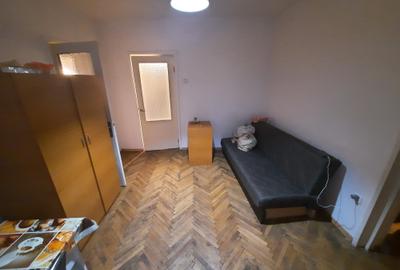 Apartament cu 2 camere, zona Podu Ros - 3