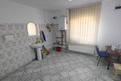 Casa Spatiu comercial zona ISJ Buzau 160mp Pret: 110.000 - 14