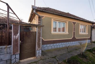RECO Casa in Sarbi la 27km de Oradea cu dublu front stradal - 16