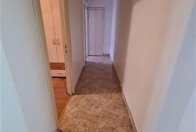 Apartament 3 camere decomandat, etaj intermediar Astra-Carpatilor - 12