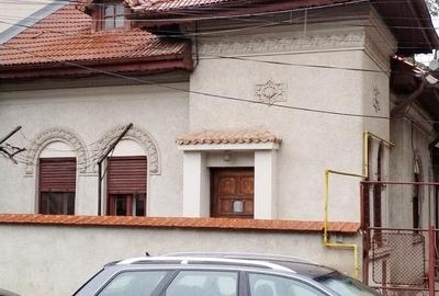 Casa solida parter si pod in zona Floreasca, 4 camere, inaltime 3,5m, garaj - 15