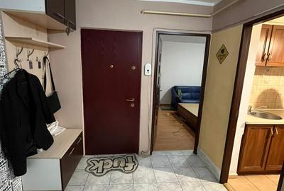 Apartament cu 2 camere decomandat, etajul 2/4, zona Nicolina - 7