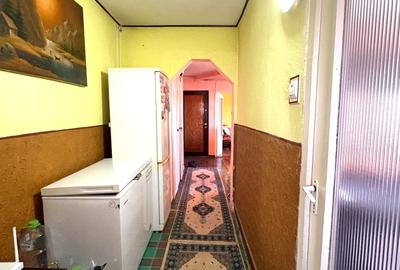 Apartament 3 camere 70mp zona Unitatea Militara 75.000eur neg - 8