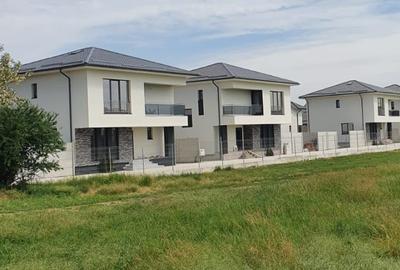 FARA COMISIOANE casa cu 4 camere 3 bai 2 placi tripane Veka incalzire pardoseala - 1