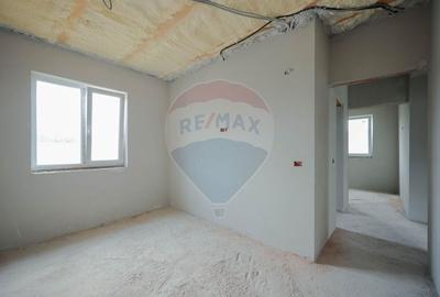 De vânzare casă semifinisată cu 3 camere, 455 mp teren, în Cihei - 6