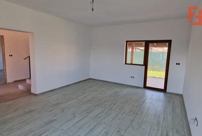 Duplex de vanzare cu 4 camere Mosnita Noua - ID V5302 - 14