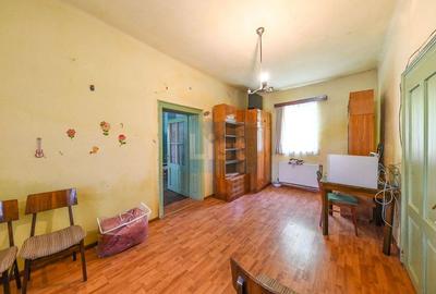 Casa de vanzare in zona centrala - 7