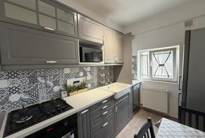 Apartament cu 3 camere decomandat în Aviatorilor