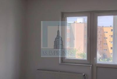 Apartament 2 camere, semidecomandat, zona Grivitei - 4