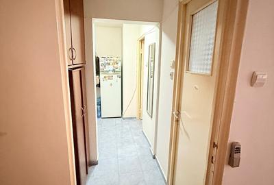 Garsonieră spațioasă, luminoasă, decomandata...5 min metrou Piața Trapezului, AC - 5