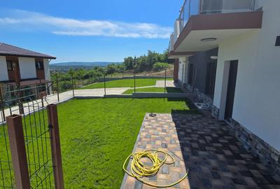 Vila tip Duplex de vanzare finalizat cu teren 400mp - 40