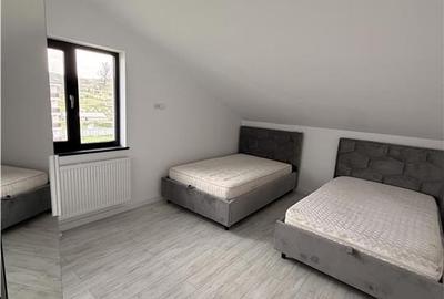 Apartament de vanzare - La Stejari - mobilat partial - 6