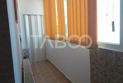 Apartament decomandat 3 camere  2 bai etaj 3 balcon zona buna Cisnadie - 9