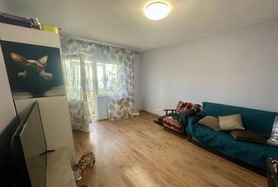 Apartament 4 camere-Decomandat-Etaj 1 - 1