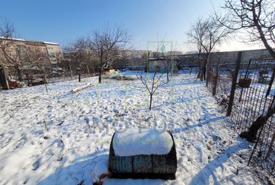 Zona Dambovita. 2 Case. Teren 933 mp. - 22
