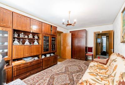 Apartament cu 4 camere semidecomandat în Rogerius