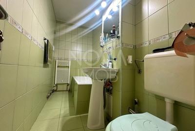 Apartament 3 camere, decomandat - Str. Semaforului - 10