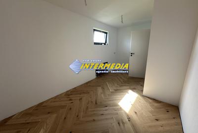 Casa Noua P+1 550 mp teren 3 bai 4 dormitoare Garaj Finisata intern mobila buc - 19