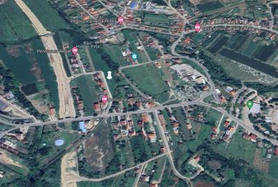 Teren intravilan pentru pensiune , la 2 minute de Strandul Venus, Baile 1 Mai - 6