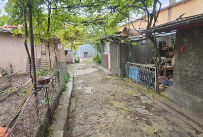 Teren de vanzare  - Piata Centrala,  300 mp, toate utilitatile - 8