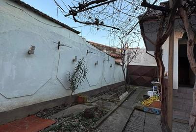 OCAZIE LA VANZARE - CASA CARAMIDA 6 CAMEE - ZONA ICIL - - 18