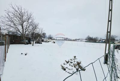 Teren Construcții intravilan de 325 mp, în Dobreni