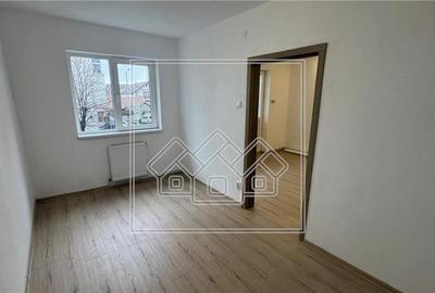 Apartament de vanzare in Sibiu - 3 camere, balcon, et. 1 - - 9