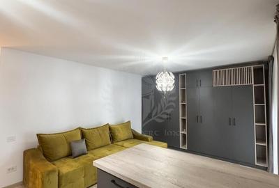 //2 CAMERE// ULTRACENTRAL// - 2