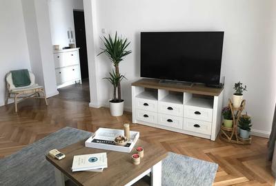 Apartament cu 2 camere decomandat, mobilat în Unirii