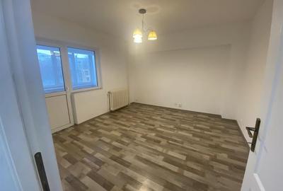 Apartament 2 camere Sf. Lazar-PALAS - 499 EURO - 2