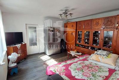 Casa veche cu teren 304 mp Intre Lacuri - 2
