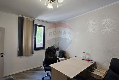 Casă / Vilă cu 7 camere si teren 1000 mp în zona Centrala-Suceava - 39