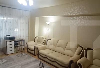 Apartament cu 4 camere decomandat, mobilat în Cug