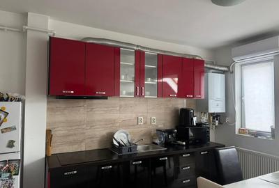 Apartament cu 2 camere semidecomandat, mobilat în Florești