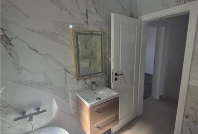 Duplex superb - zona foarte buna - toate utilitatile - gata de mutat - 30