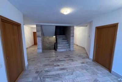Vilă spațioasă  cu 12 camere de  închiriat situată în localitatea Eforie Nord - 9