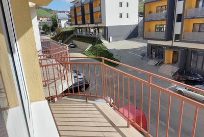 Apartament cu 3 camere,parcare ,etaj intermediar, zona Eroilor - 8