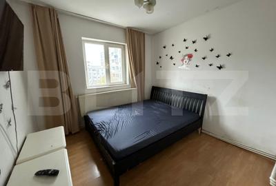 Apartament cu 3 camere semidecomandat, mobilat în Dacia