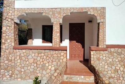 Iedera, Cricovul Dulce, casa de vanzare 90mp, teren 2450mp - 13