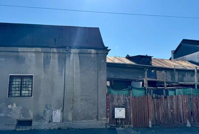 Casă individuală cu 5 camere în Gara de Nord