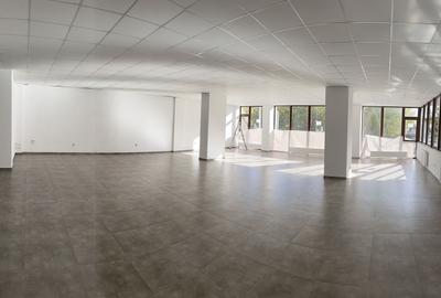 Spatiu comercial de inchiriat - Sisesti - 1