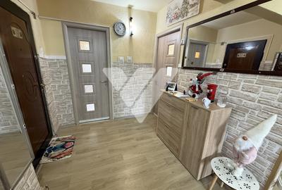 Apartament 3 camere mobilat boxa etaj 2 in Valea Aurie Sibiu - 2