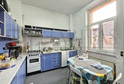 Casa cu 8 camere, dispusa pe doua nivele, Parcul Central - 15