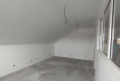 SE VINDE CASA IN CALUGARENI 5 camere, teren 600mp - 7