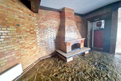 Pensiune Eselnita / 16 camere / Teren - 1448 mp / Ponton - 8