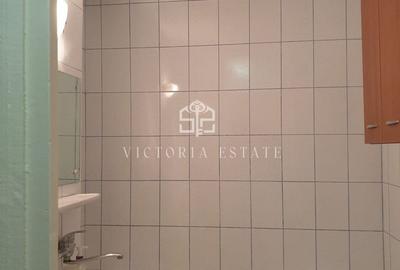 Vând apartament 2 camere,  confort 1,zona 9 mai - 8