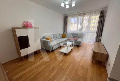 Apartament cu 3 camere semidecomandat în Mihai Viteazul