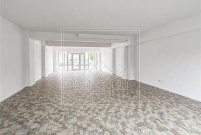 Spațiu comercial, de 92.4 mp, în Turnișor