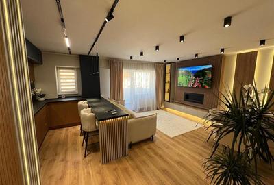 Apartament cu 3 camere circular, mobilat în Zorilor