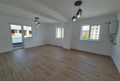 Apartament cu 3 camere decomandat în Periferie